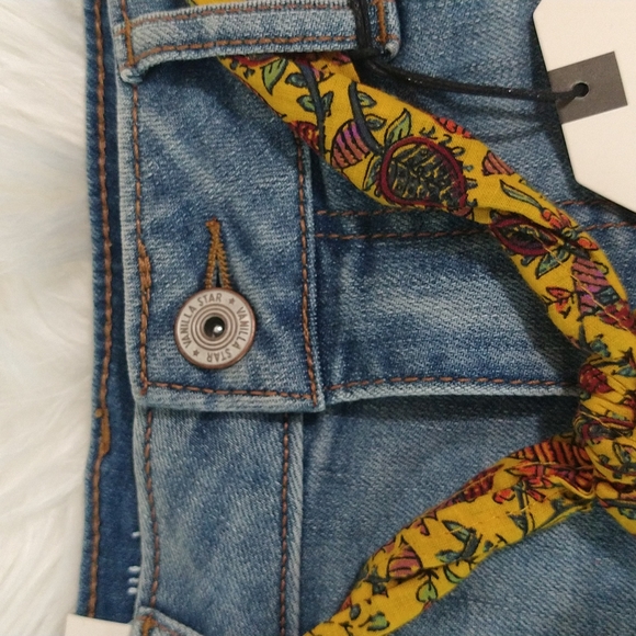 Vanilla Star size 1 mid rise shortie - Picture 2 of 6